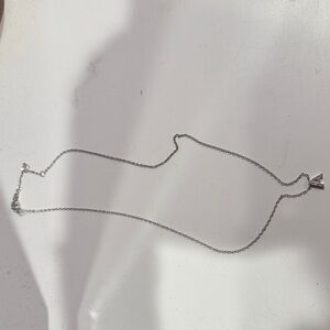 Elegant Silver Necklace with Pendant